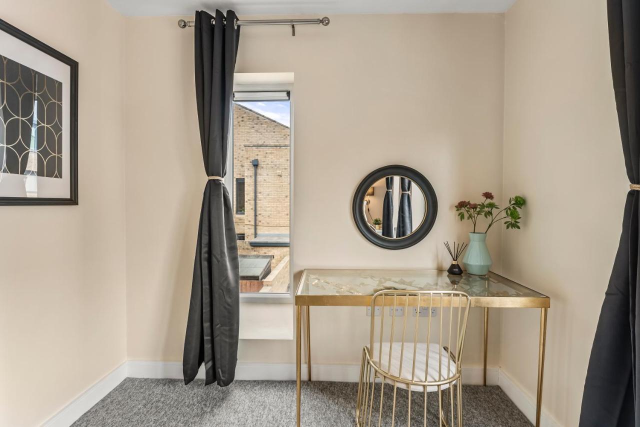 Sleek And Stylish 2 Bed With Garden And Parking Lejlighed Sheffield Eksteriør billede